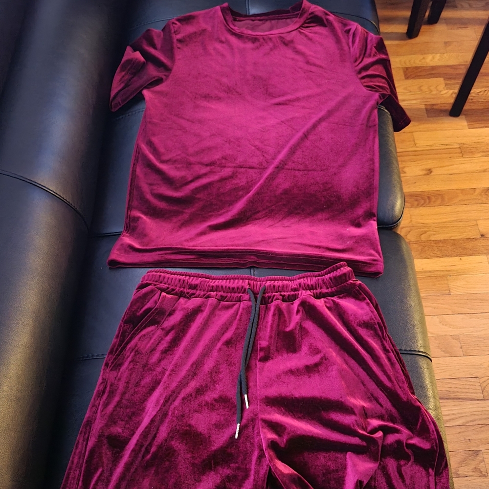 Men Velour short Set size small